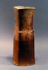 Early-slab-vase